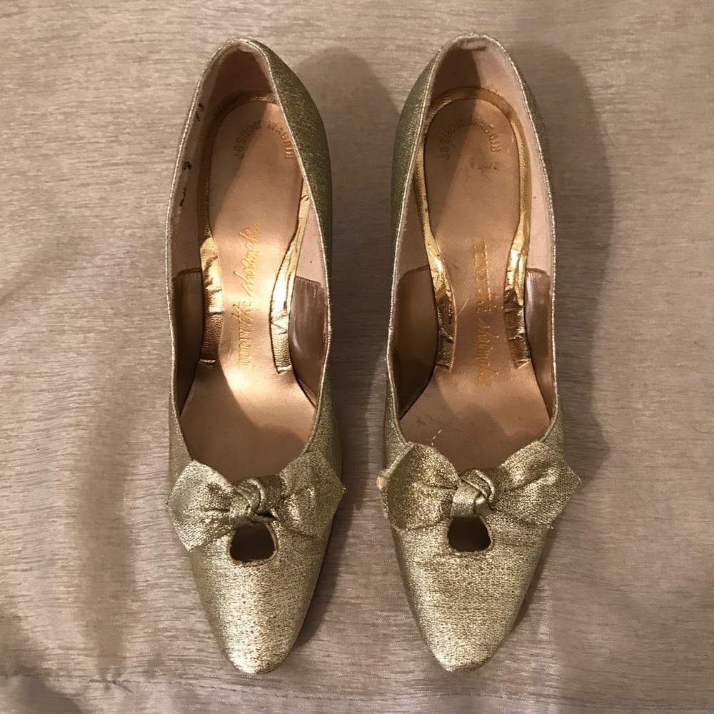 Vintage 1960s Gold Lame’ Holiday Heels